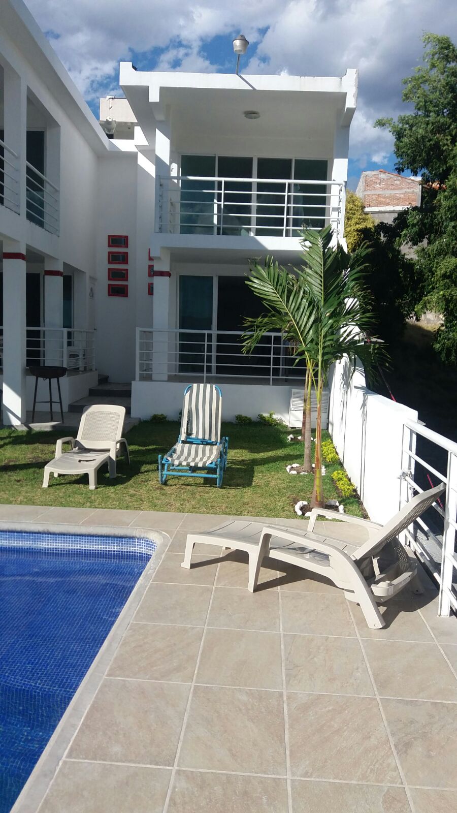 Renta y alojamiento de casas vacacionales y fin de semana en Cuernavaca |  Casa Costa Tequesquitengo